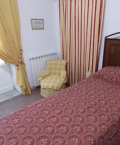 カーサ クリスティーナ ベッド・アンド・ブレックファスト 4*